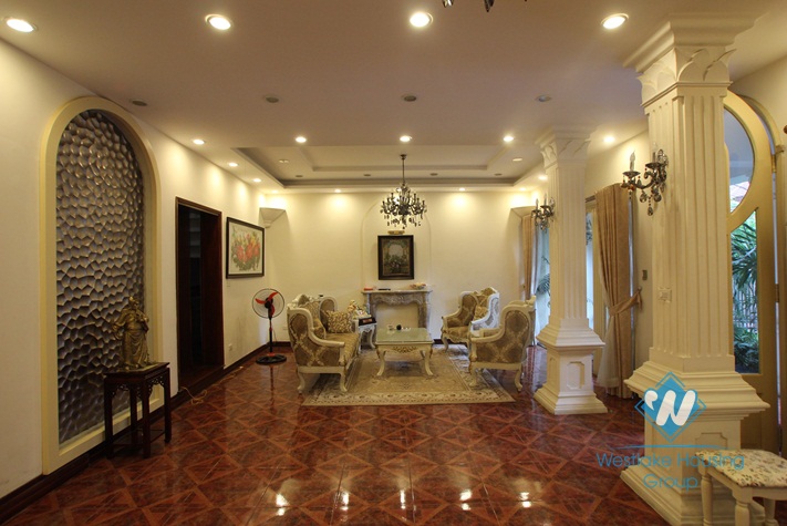 Luxury house with nice garden for rent in Cau Giay district, Ha Noi